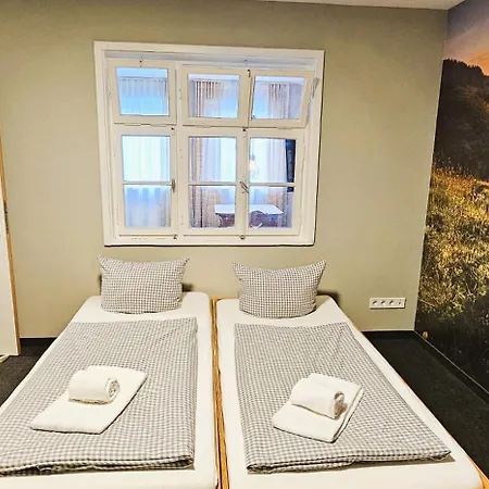 Arrivel Moosfeld - Bisher Novitel