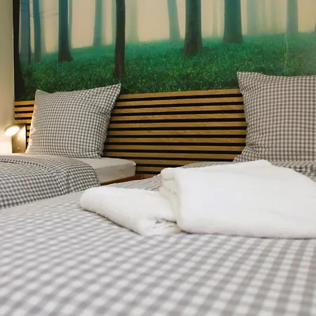 Arrivel Moosfeld - Bisher Novitel