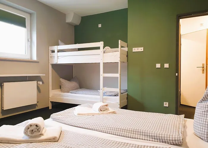 Arrivel Moosfeld - Bisher Novitel