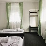 Arrivel Moosfeld - Bisher Novitel München